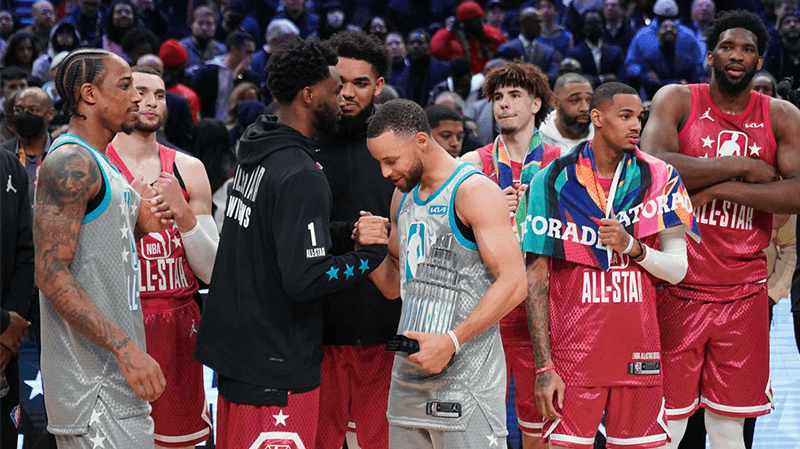 今日NBA全明星赛完整名单出炉,除了上周公布的首发球员, NBA官方公布了西部、东部全明星替补名单,分别由莫兰特(Ja Morant)和恩比德(Joel Embiid)领衔。令人意外的是,湖人当家戴维斯(Anthony Davis)、3届得分王哈登(James Harden)都落选